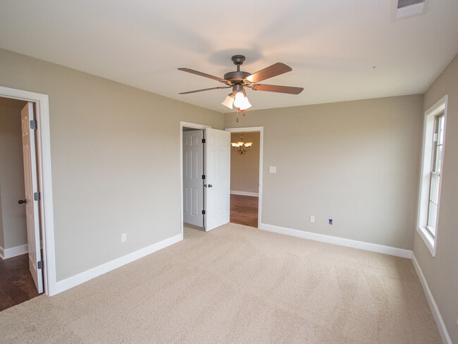 Building Photo - 25260 Everblake Dr