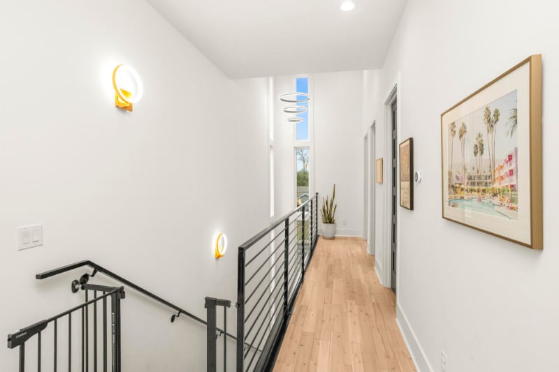 Building Photo - 2210 14th Ave N