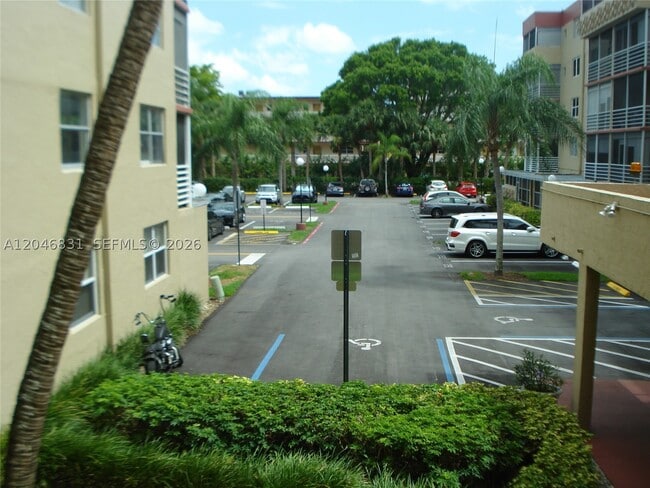 Building Photo - 408 NW 68th Ave
