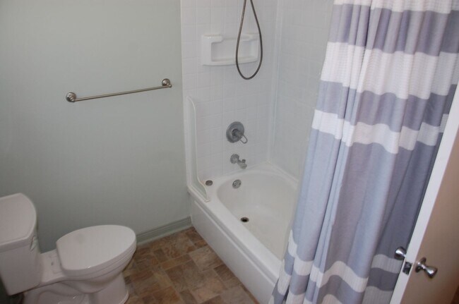 Building Photo - Large Home Near Magnolia Shopping Center