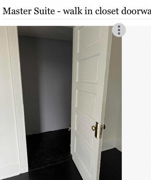 Building Photo - 8 Davies Pl