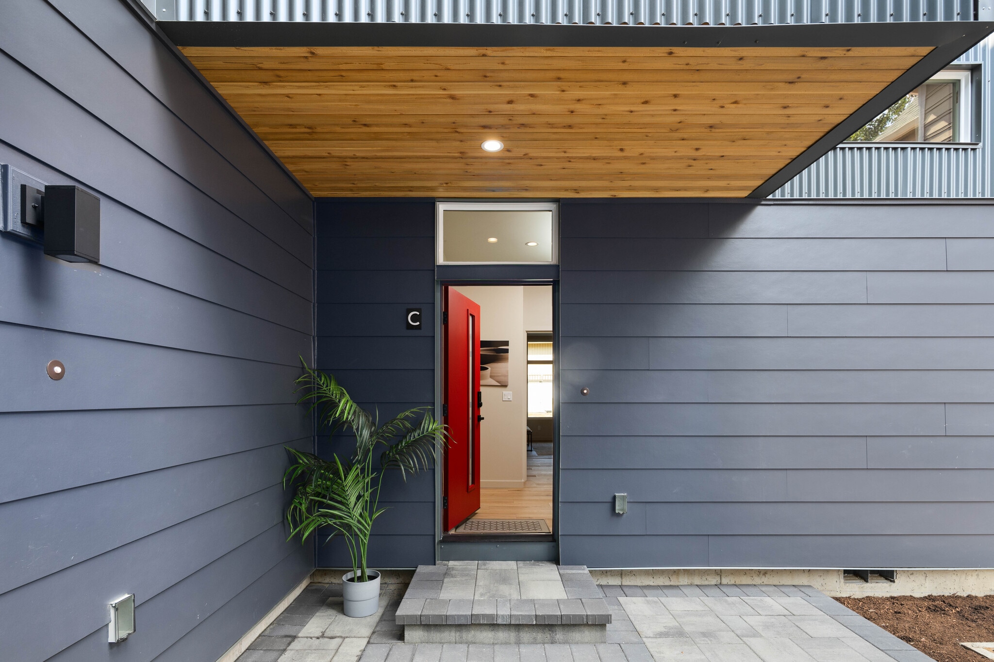 Unit Entry - 10120 NE 185th St