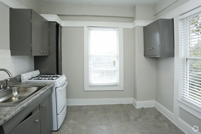 Kitchen - St. Charles Apartments