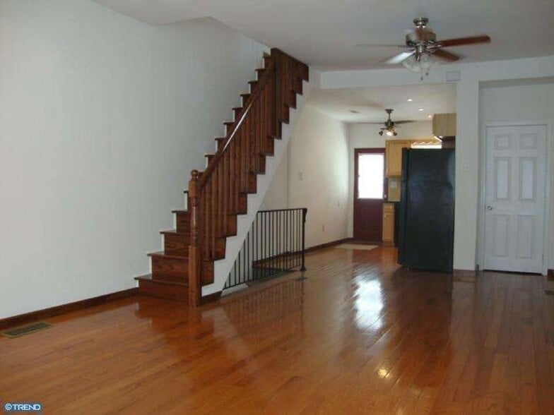 Building Photo - Recently Renovated 2-Bedroom Home for Rent in South Philadelphia