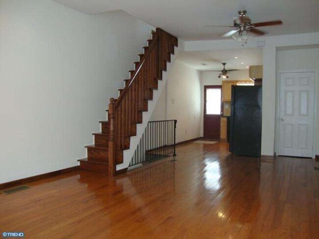Building Photo - Recently Renovated 2-Bedroom Home for Rent in South Philadelphia