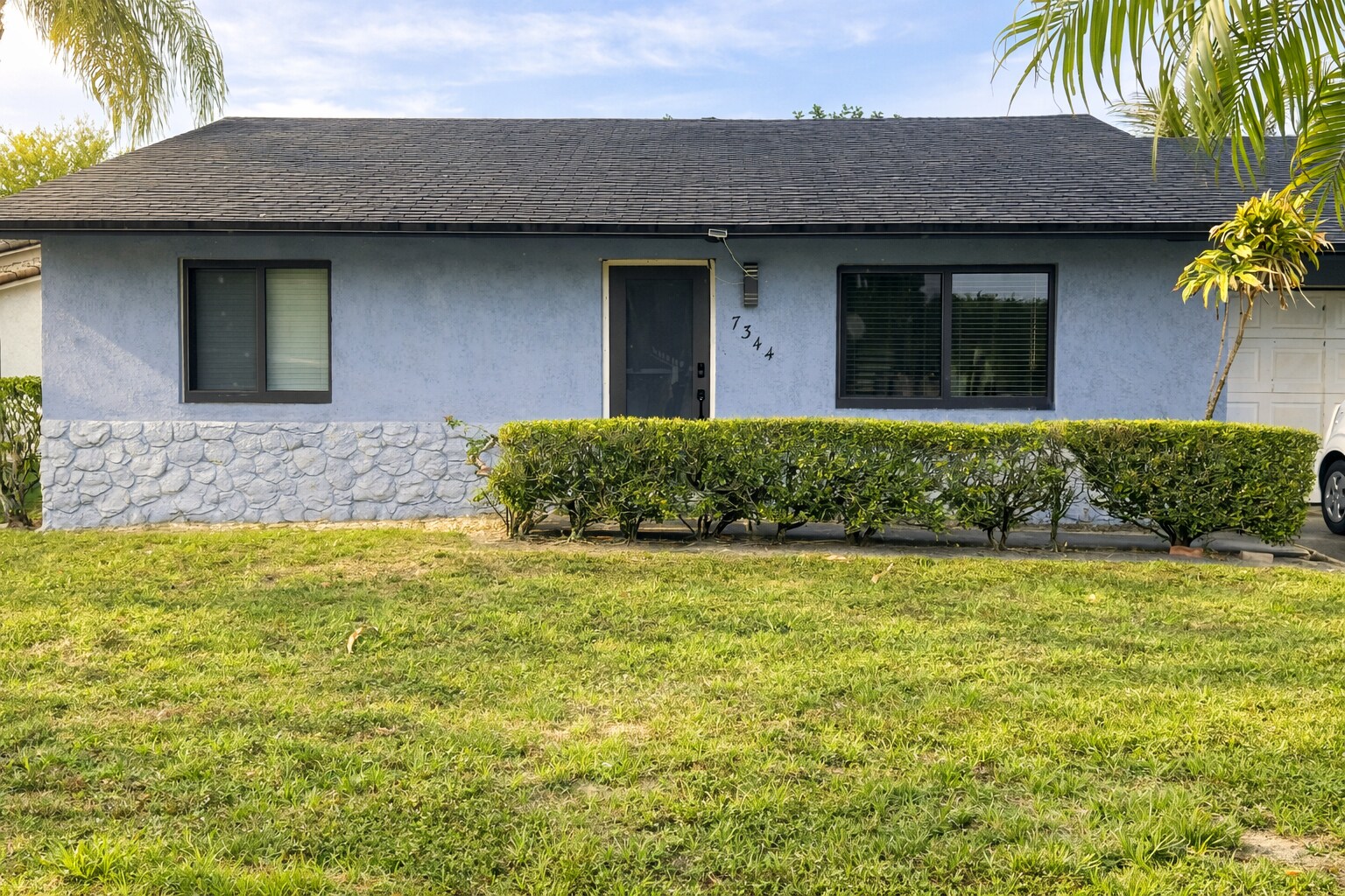 Building Photo - 7344 Palmdale Dr