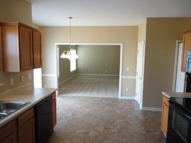 Building Photo - 5805 Brookshadow Dr