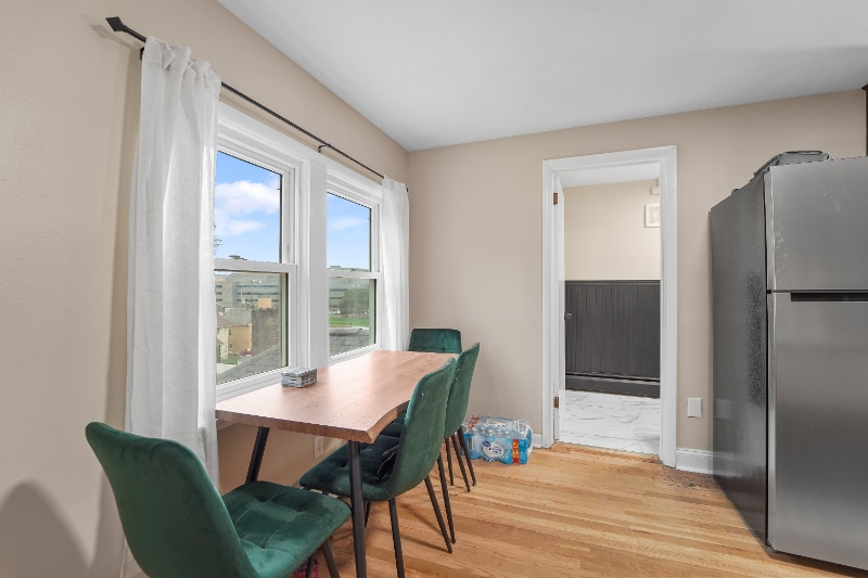 Building Photo - 108 Robble Ave