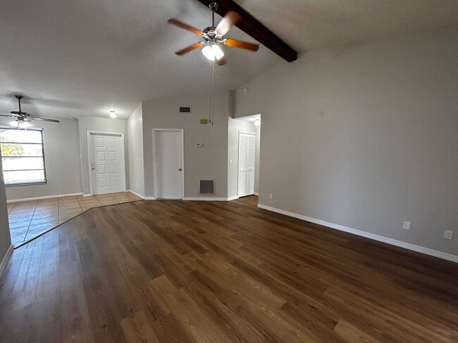 Building Photo - 3307 SW 11th Pl