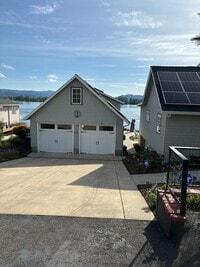 Building Photo - Fully Furnished 1 bed on the Columbia River