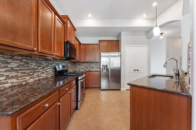 Building Photo - 146 Black Swan Pl