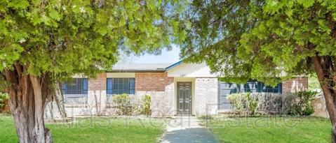 Building Photo - 1201 Oakbluff Dr