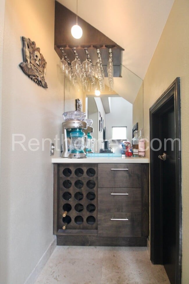 Building Photo - 2802 Piantino Cir