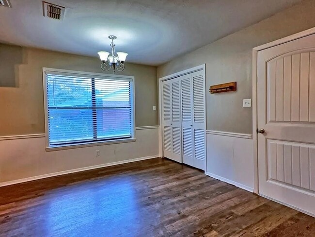 Building Photo - 306 S Wofford St