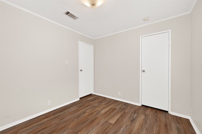 Building Photo - 11918 Greensbrook Forest Dr