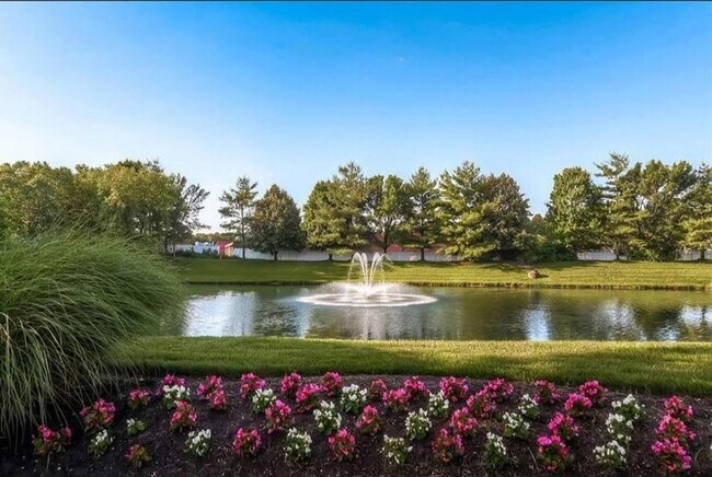 Building Photo - 16858 Crystal Springs Dr