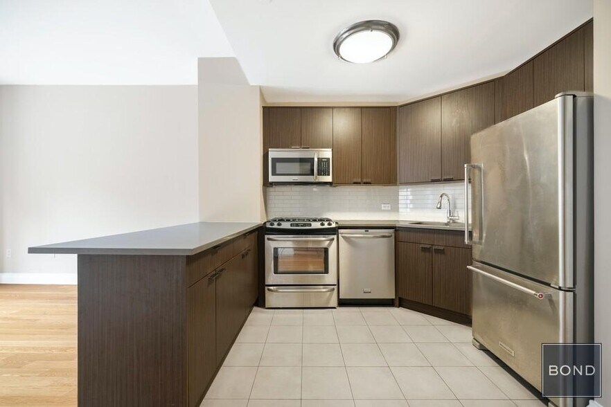 Building Photo - 776 Sixth Avenue