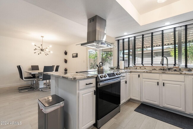 Building Photo - 4004 N Granite Reef Rd