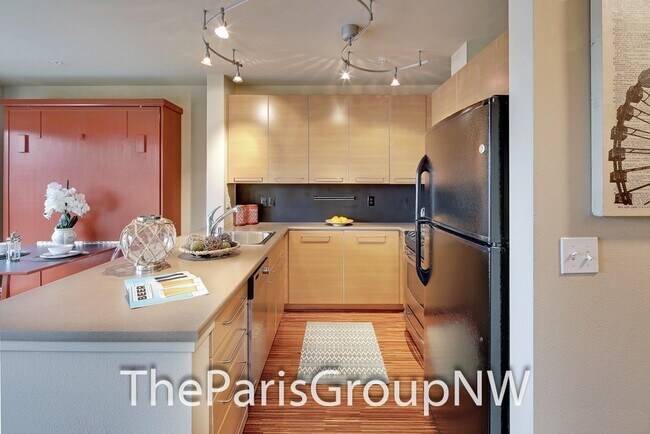 Building Photo - Fabulous Capitol Hill Condo w/View & Tons of Amenities!