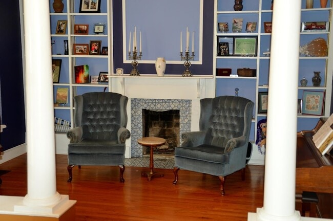 Building Photo - 32 Wilson Ave