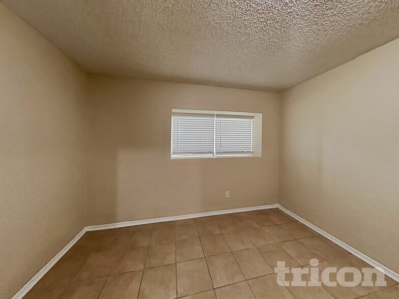 Building Photo - 20118 Misty Pines Dr