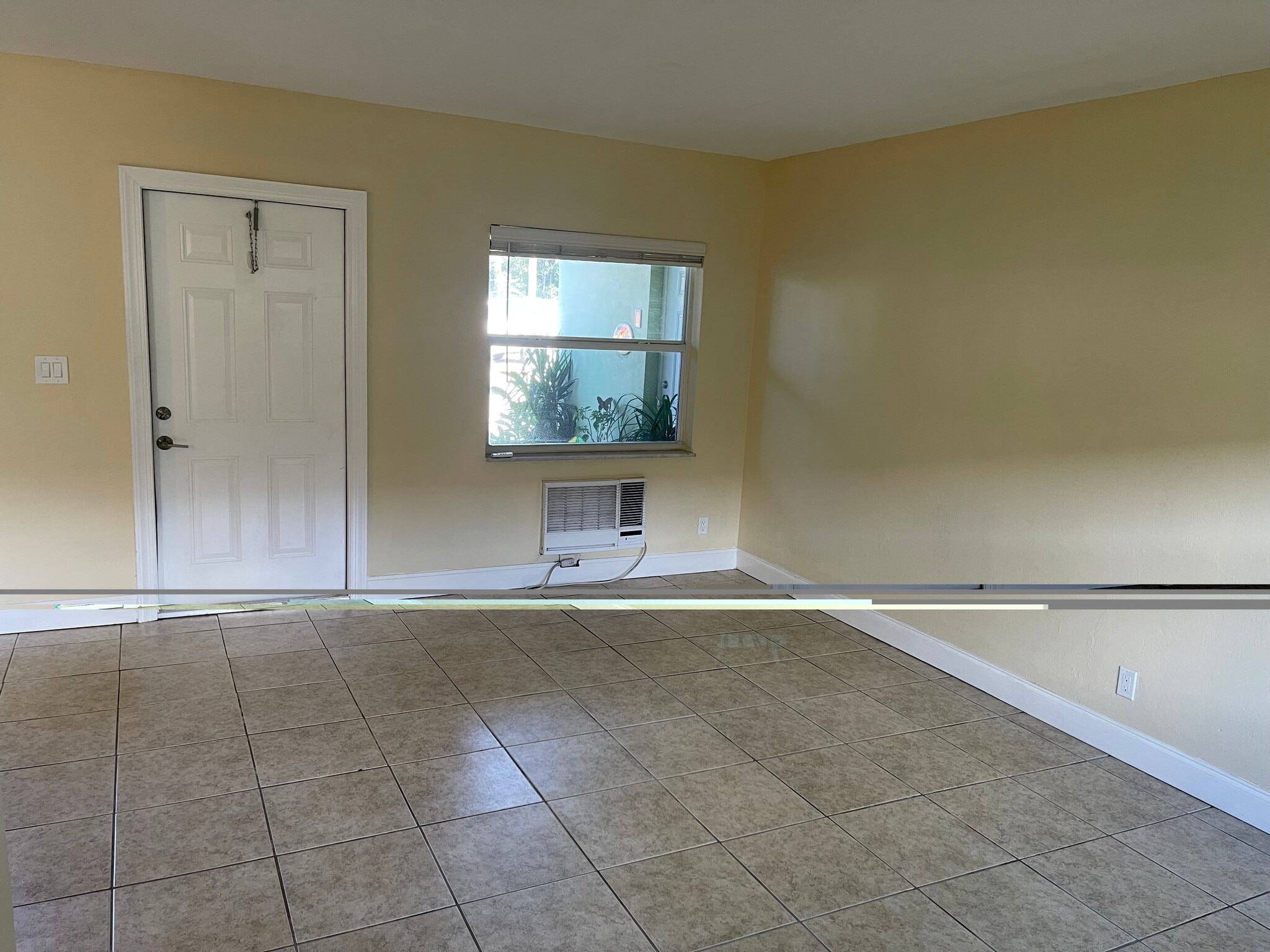 Living room facing east - 300 SW 16th Ct