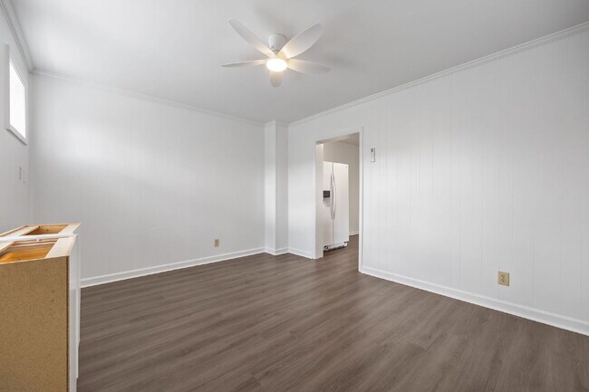 Building Photo - "Charming 1-Bed Gem at 509-511 Cape Ave, Raleigh – Your Cozy Retreat Awaits!"