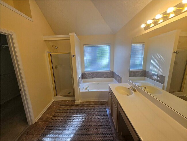 Building Photo - 1822 Chasewood Park Dr