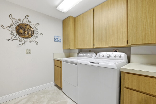 Building Photo - 401 Ocean Bluffs Blvd