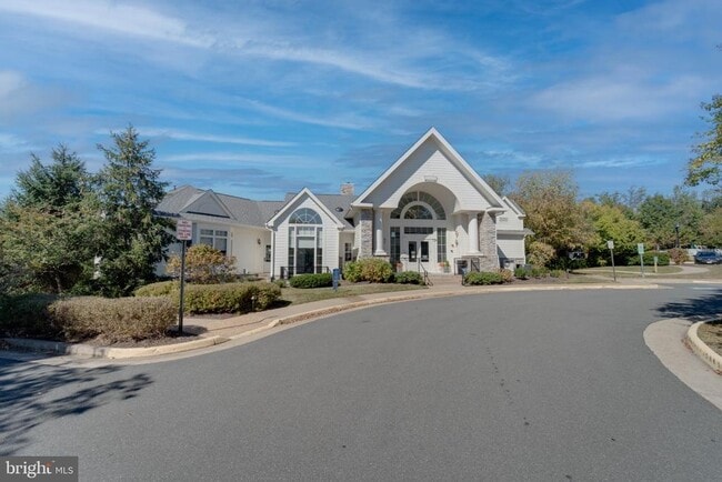 Building Photo - 15972 Canada Goose Loop