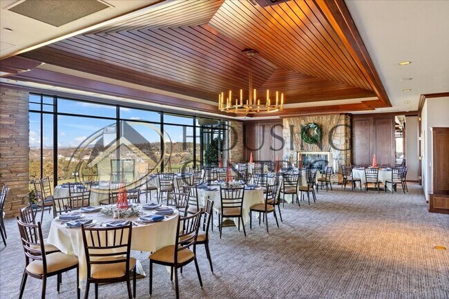 Building Photo - Breathtaking Luxury Custom Rental in Guard Gated Serrano Golf Community!!