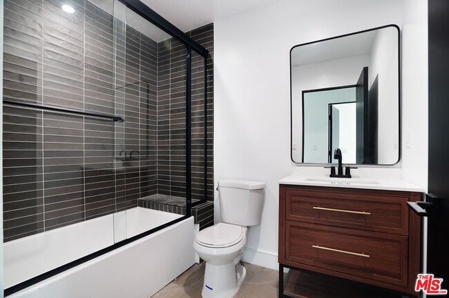 Building Photo - 6236 Sale Ave