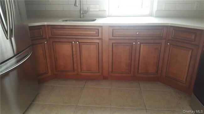 Building Photo - 14-16 Horton Avenue Unit 1st Floor