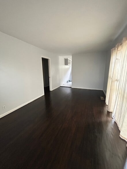 Living Room II - 3210 Doverside Dr