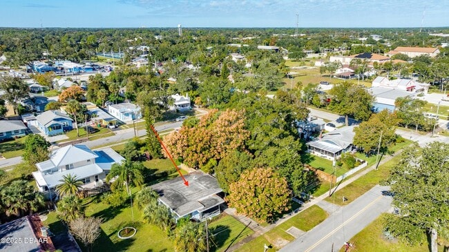 Building Photo - 930 Daytona Ave