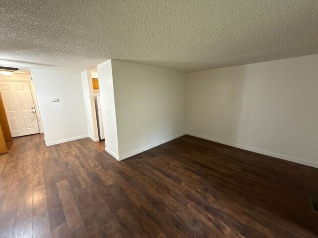 Building Photo - 670 Taybin Rd NW