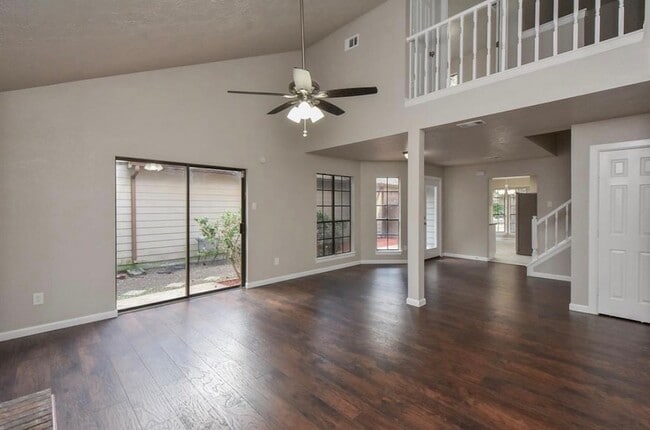 Building Photo - 7726 Springville Dr