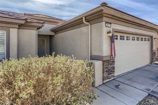 Building Photo - 2517 Willow Wren Dr