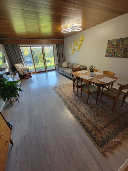 Building Photo - 4052 Quail Rdg