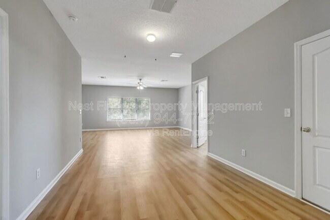 Building Photo - 6132 White Tip Rd