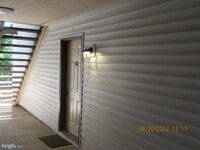 Building Photo - 1645 Carriage House Terrace