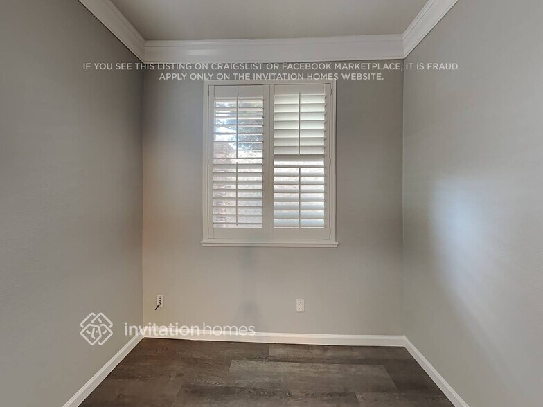 Building Photo - 1520 Bailey Dr