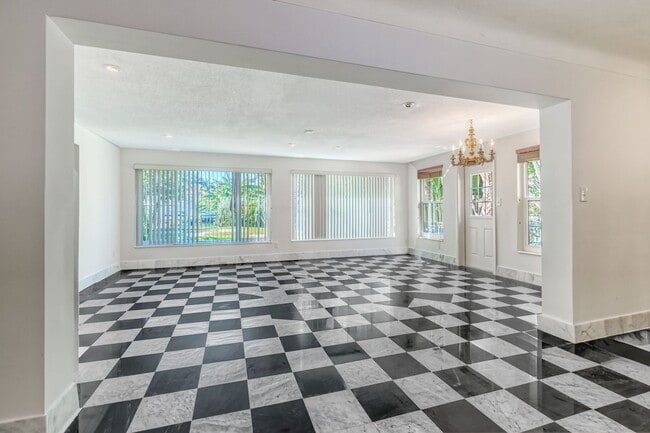 Building Photo - THIS SIZEABLE 4 BEDROOM, 3 ½ BATH, 2482 SQFT RESIDENCE IS READY FOR A LONG TERM RENTER.