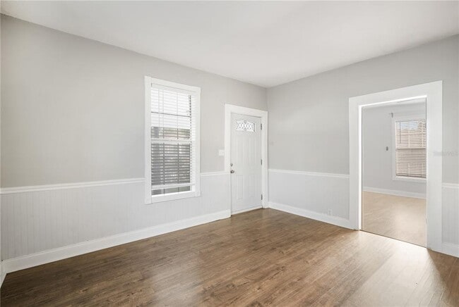Building Photo - 1211 E 17th Ave