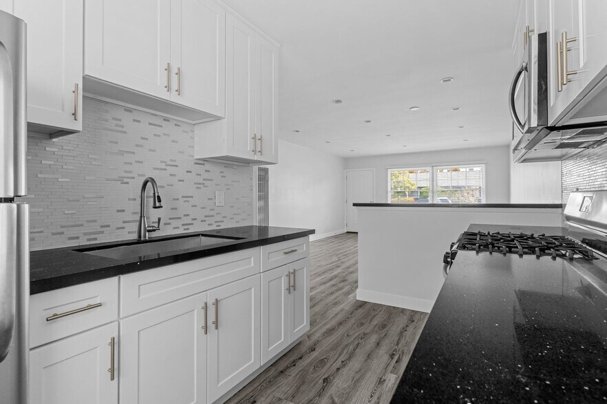 Primary Photo - 241 Bonito Ave