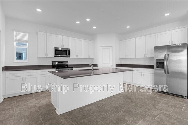 Building Photo - 2096 Shaggy Fisher Dr