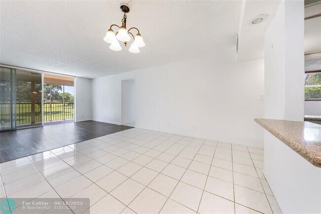 Building Photo - 3150 W Rolling Hills Cir