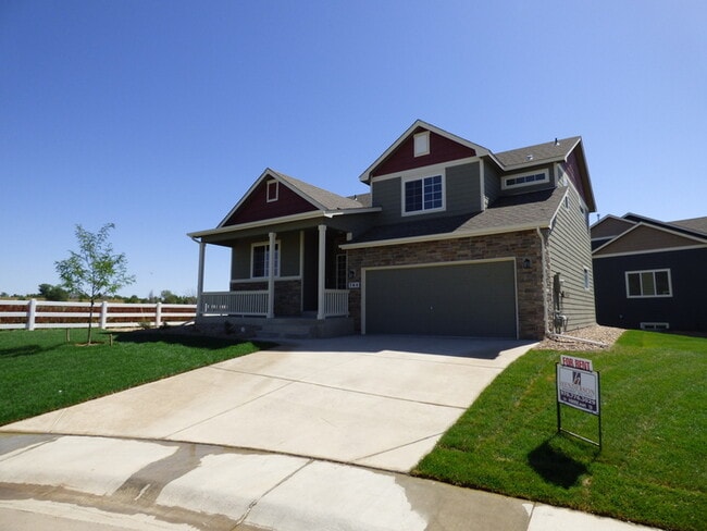 Primary Photo - 4 Bed / 2.5 Bath Home in Windsor!