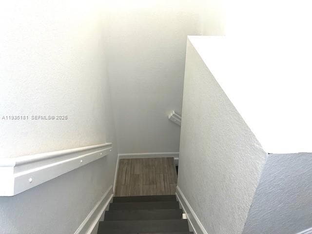 Building Photo - 5505 NW 27th Ct