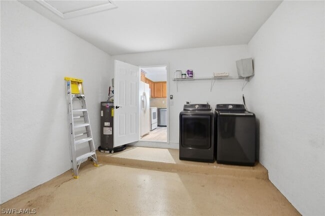 Building Photo - 3340 Antica St